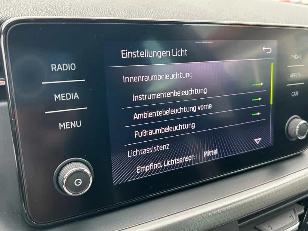 Skoda Kamiq Style 1.5 *Garantie -2028/ HU neu / 8xRad 08/2023-photo-32