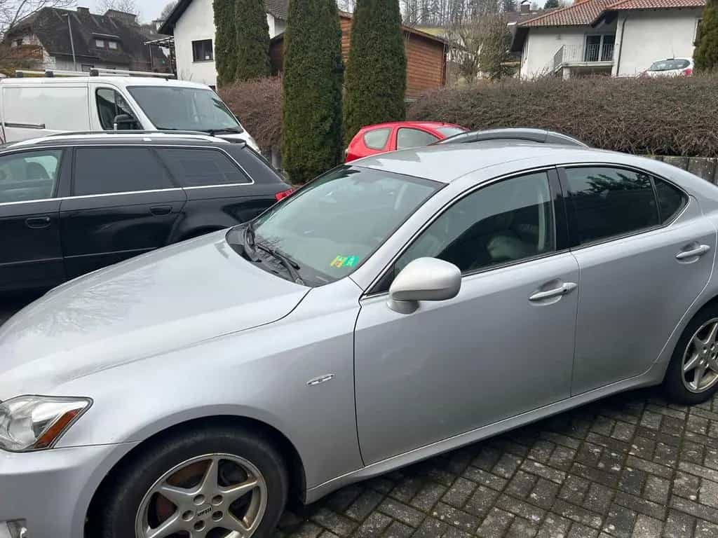 Lexus Other ANDERE IS 220d 03/2006-photo-2