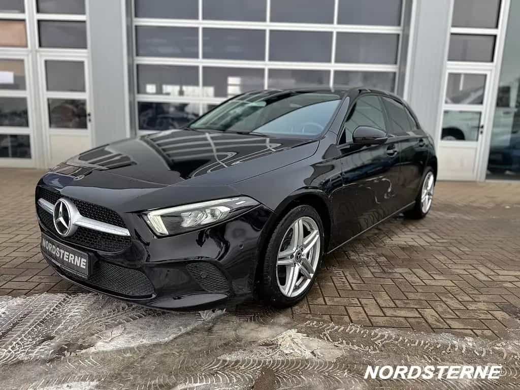 Mercedes-Benz A-Class 180 d NAVI+TEMPOMAT+AHK+LED+KLIMA+MBUX+ 01/2019-photo-1