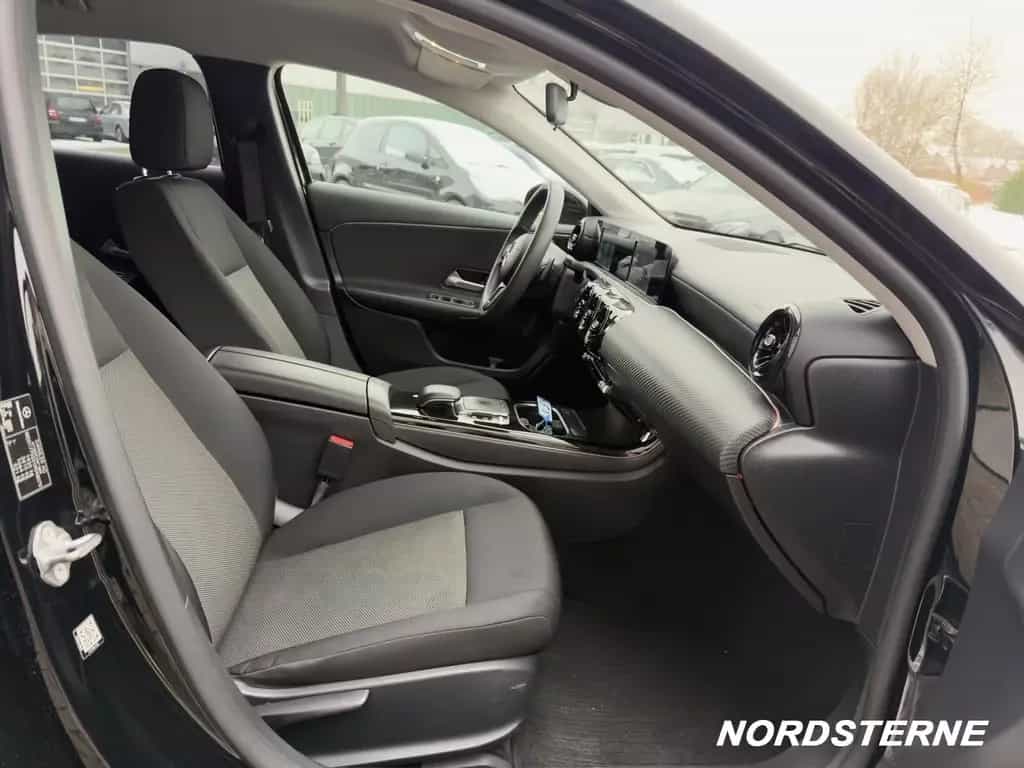 Mercedes-Benz A-Class 180 d NAVI+TEMPOMAT+AHK+LED+KLIMA+MBUX+ 01/2019-photo-12