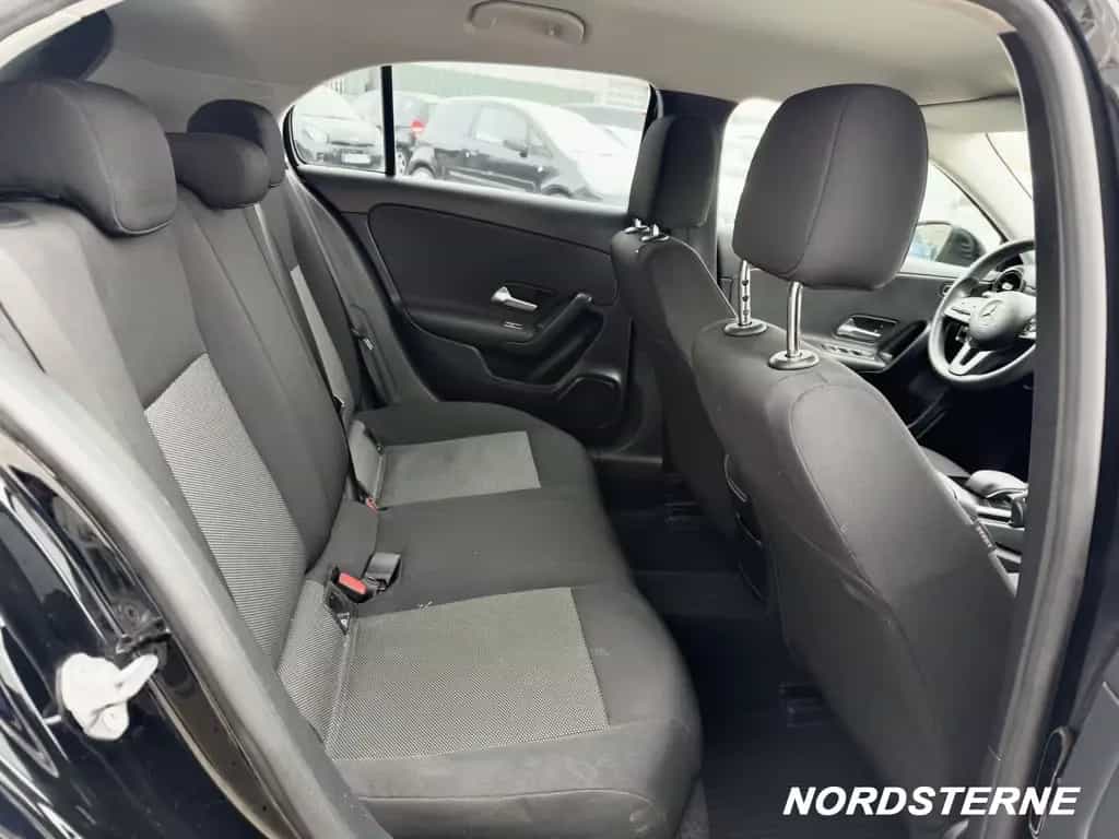 Mercedes-Benz A-Class 180 d NAVI+TEMPOMAT+AHK+LED+KLIMA+MBUX+ 01/2019-photo-13