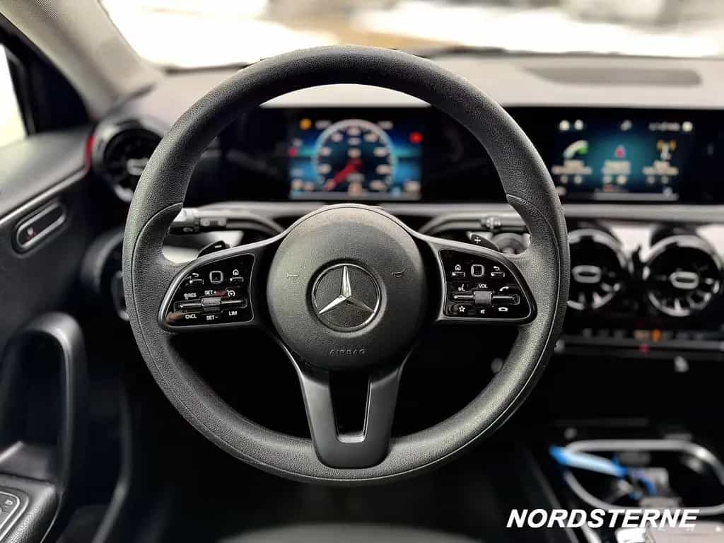 Mercedes-Benz A-Class 180 d NAVI+TEMPOMAT+AHK+LED+KLIMA+MBUX+ 01/2019-photo-15