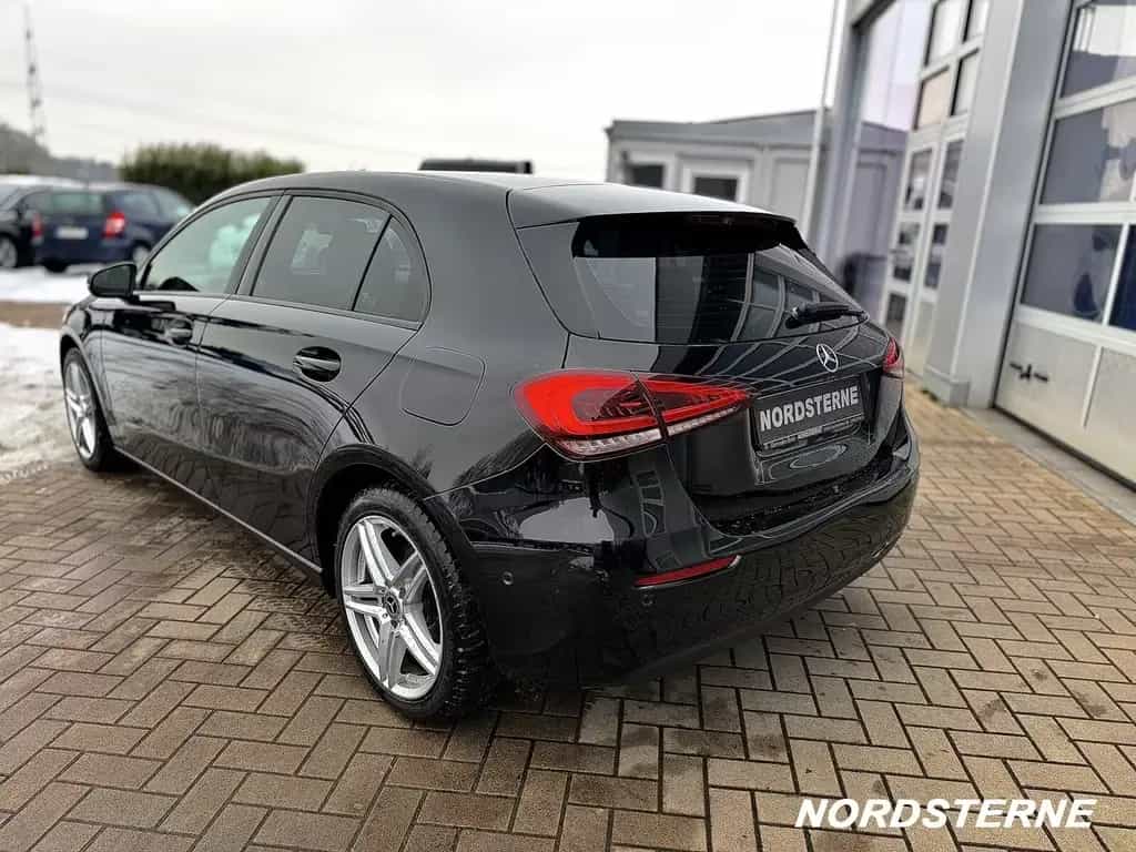 Mercedes-Benz A-Class 180 d NAVI+TEMPOMAT+AHK+LED+KLIMA+MBUX+ 01/2019-photo-3
