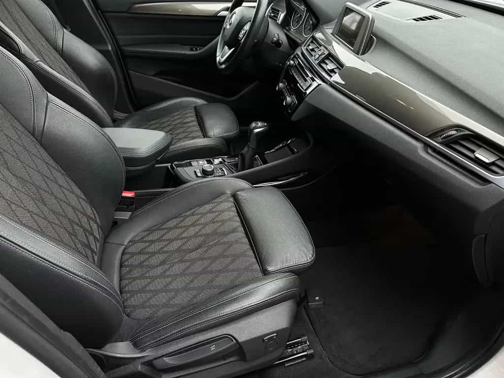 BMW X1 sDrive 18 i xLine LED KAMERA AHK 10/2016-photo-11