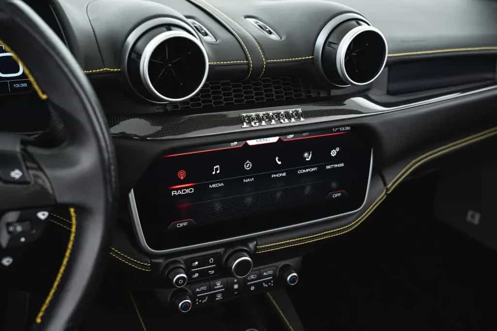 Ferrari Portofino 3.9 T V8 DCT 08/2019-photo-19