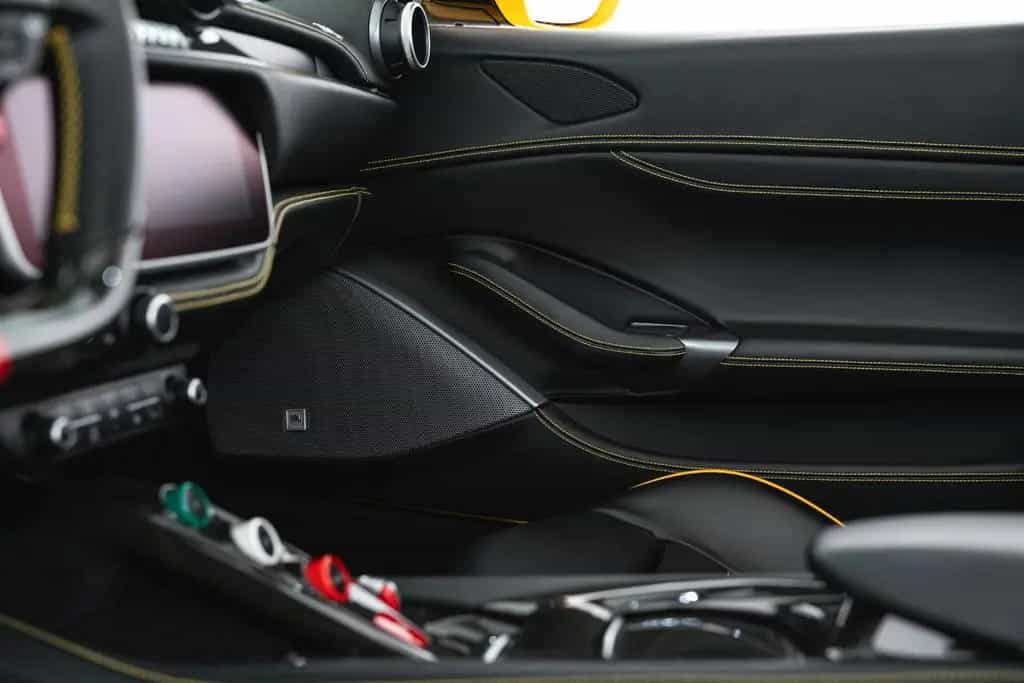 Ferrari Portofino 3.9 T V8 DCT 08/2019-photo-34