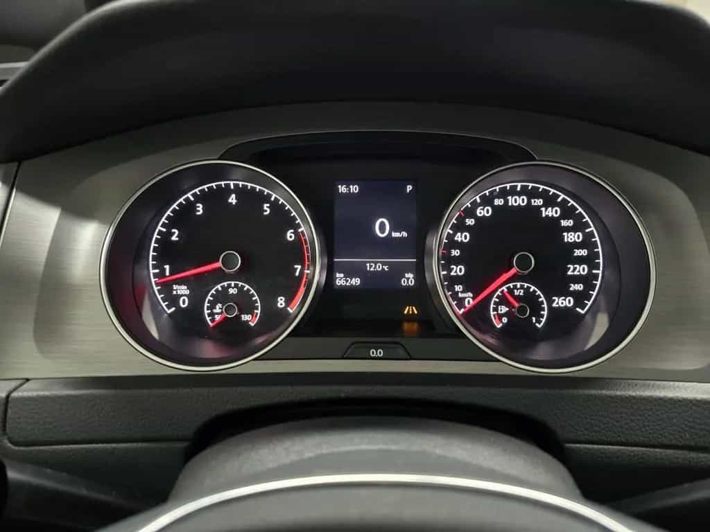 Volkswagen Golf VII Lim. 1.4 TSI Comfortline DSG Xenon Navi 11/2014-photo-18