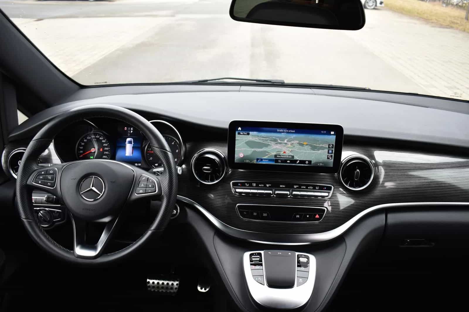 Mercedes-Benz V-Class 250 08/2020-photo-13