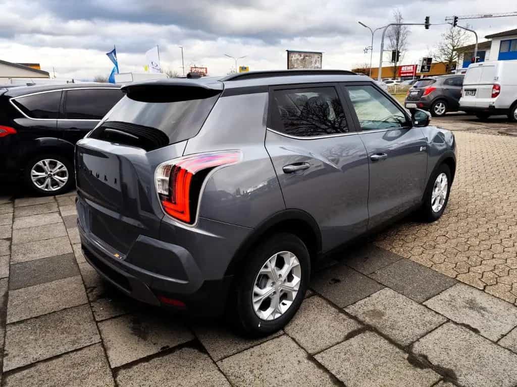 KGM Tivoli Quarz 1,5L AT 4X4 NEUES MODELL, Navi, 08/2025-photo-8