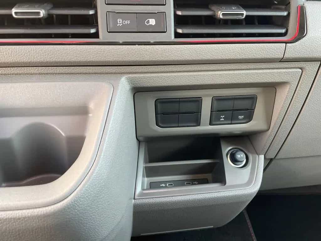 MAN TGE 3.200 L3H3 MIXTO 4x4 Individual S ACC STHZ 03/2026-photo-24