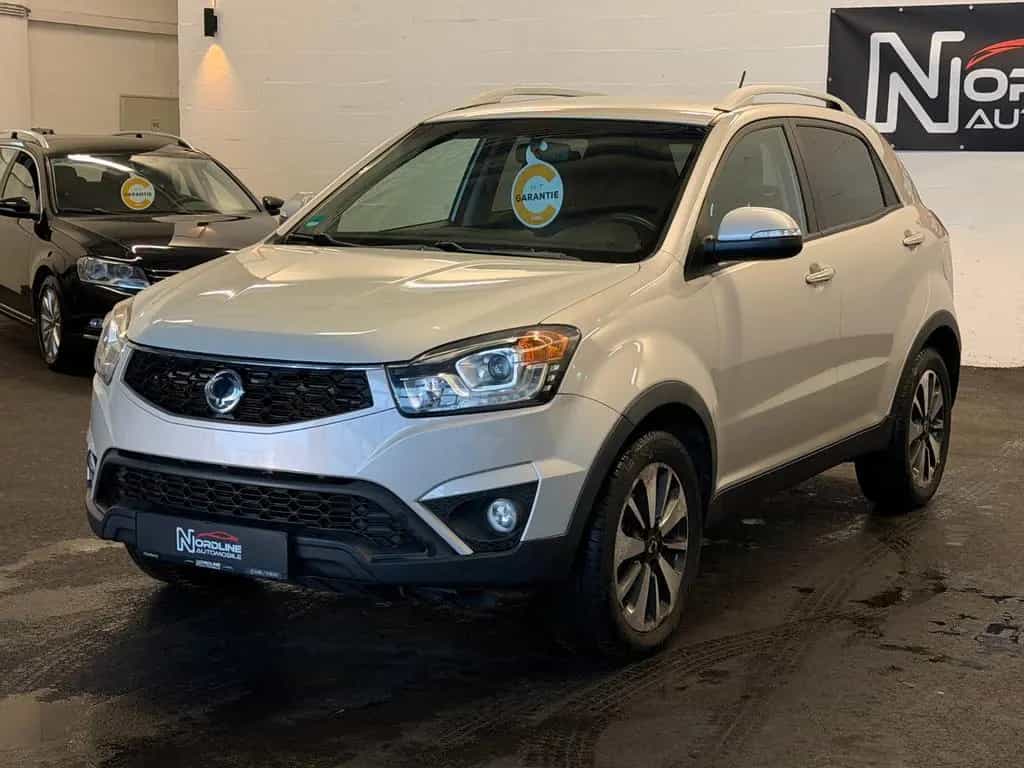 Ssangyong Korando 2.0 D*Sapphire*Automatik*Garantie*Leder* 05/2015-photo-3