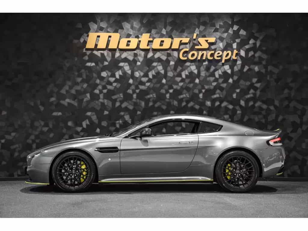 Aston Martin V8 Vantage AMR - 1 OF 200 06/2018-photo-1