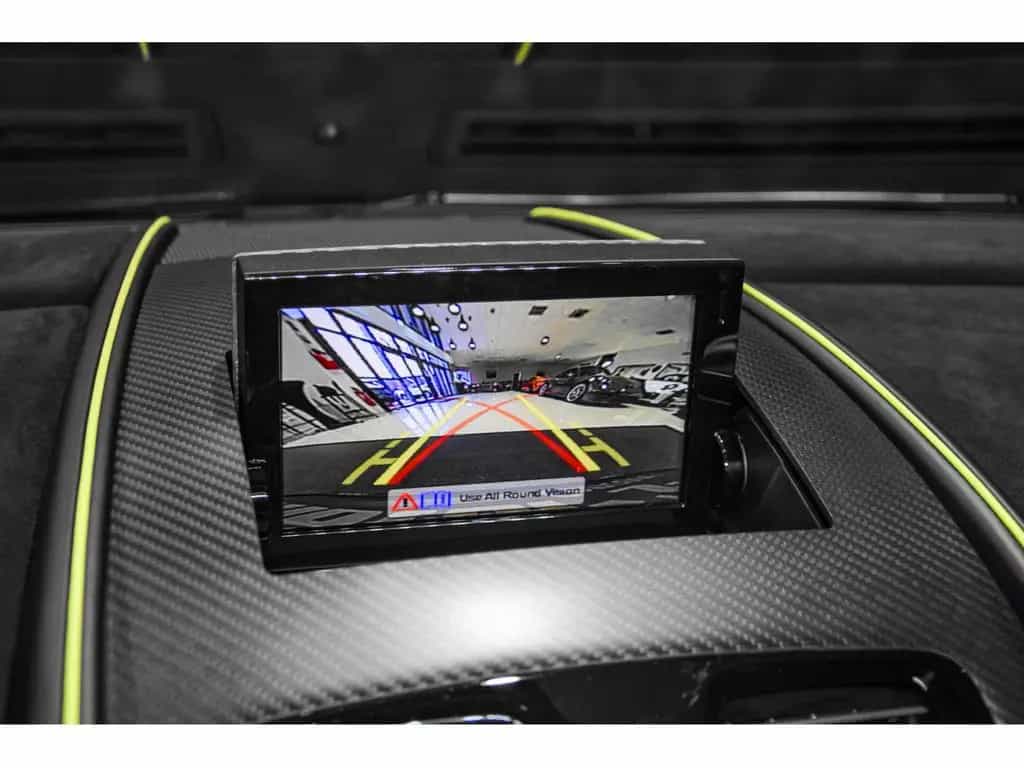 Aston Martin V8 Vantage AMR - 1 OF 200 06/2018-photo-11