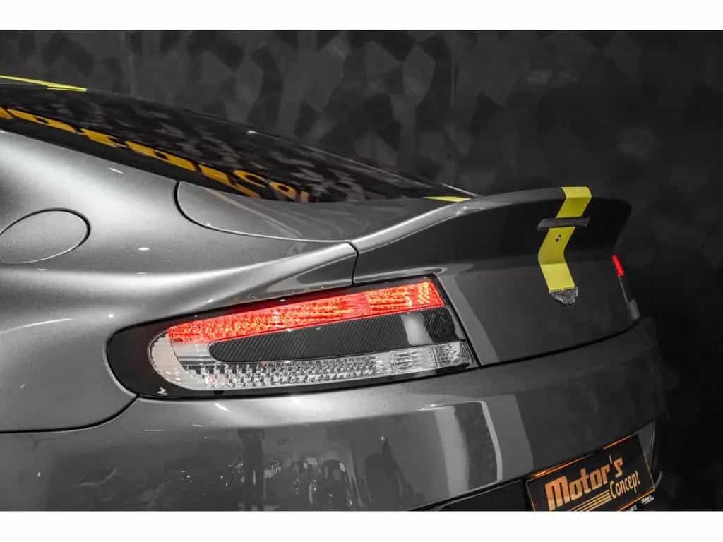 Aston Martin V8 Vantage AMR - 1 OF 200 06/2018-photo-14