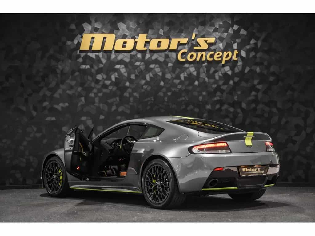 Aston Martin V8 Vantage AMR - 1 OF 200 06/2018-photo-6