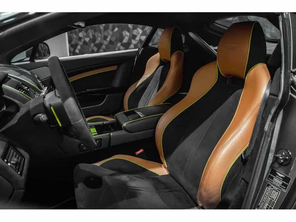 Aston Martin V8 Vantage AMR - 1 OF 200 06/2018-photo-8