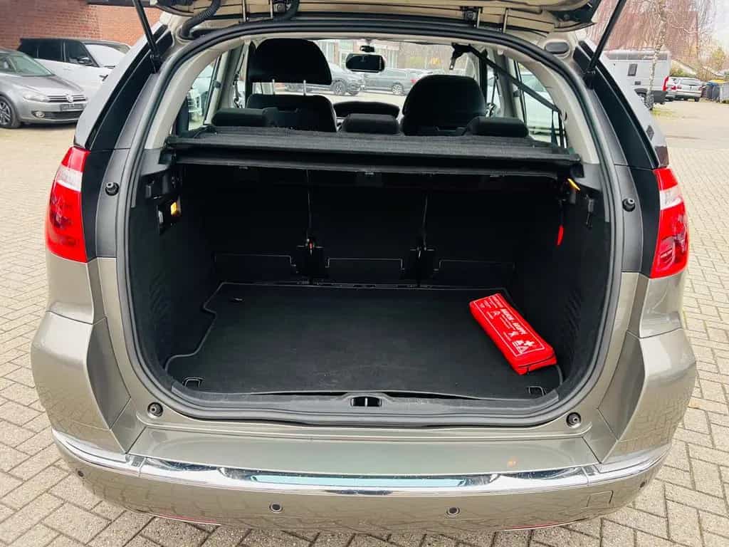 Citroën C4 Picasso Exclusive PDC SHZ RFK SHA GARANTIE 05/2008-photo-11