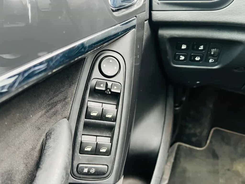 Citroën C4 Picasso Exclusive PDC SHZ RFK SHA GARANTIE 05/2008-photo-20