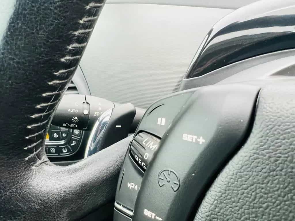 Citroën C4 Picasso Exclusive PDC SHZ RFK SHA GARANTIE 05/2008-photo-21