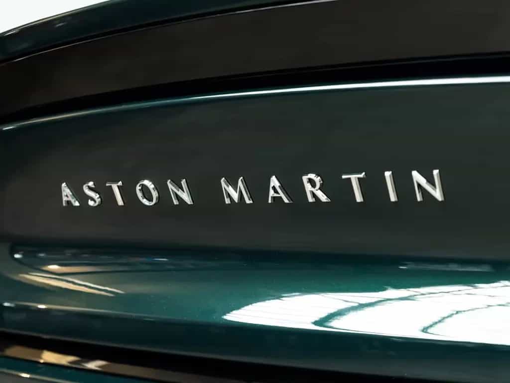 Aston Martin Vanquish | Q Paint | Carbon Gloss Exterior 07/2025-photo-13