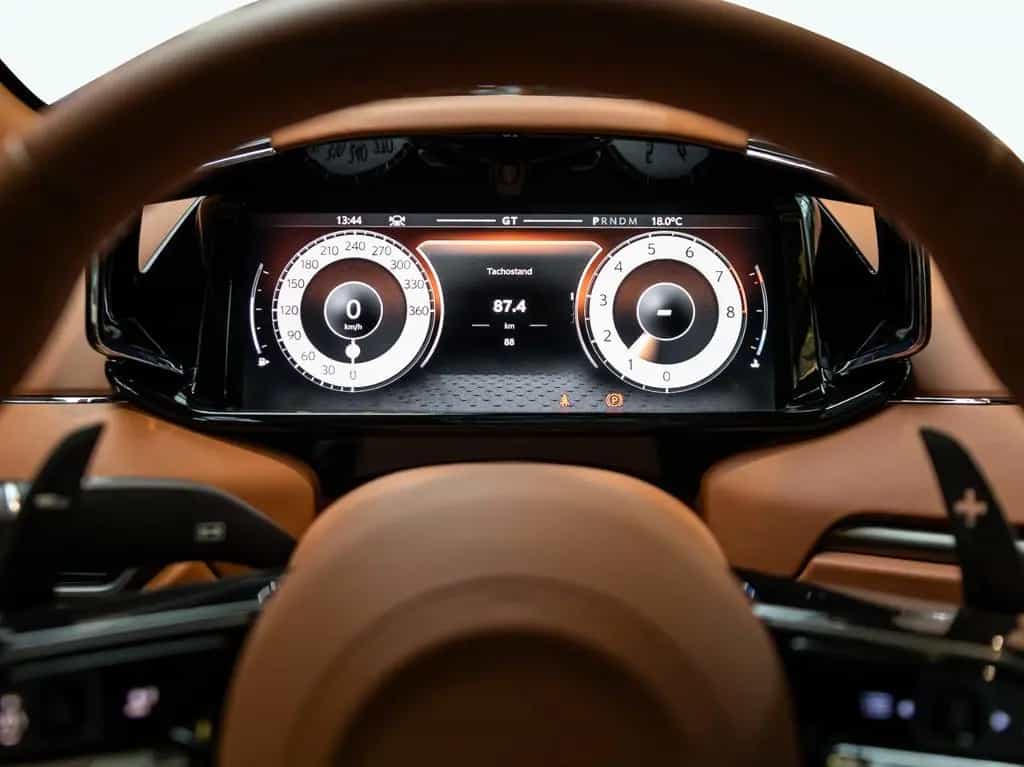 Aston Martin Vanquish | Q Paint | Carbon Gloss Exterior 07/2025-photo-27