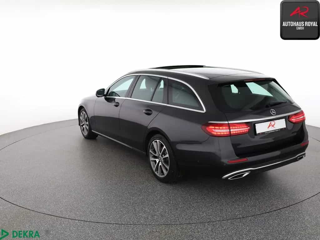 Mercedes-Benz E-Class d T 4M AVANTGADRE STANDHEIZ,360GRAD,MEMORY 04/2022-photo-2