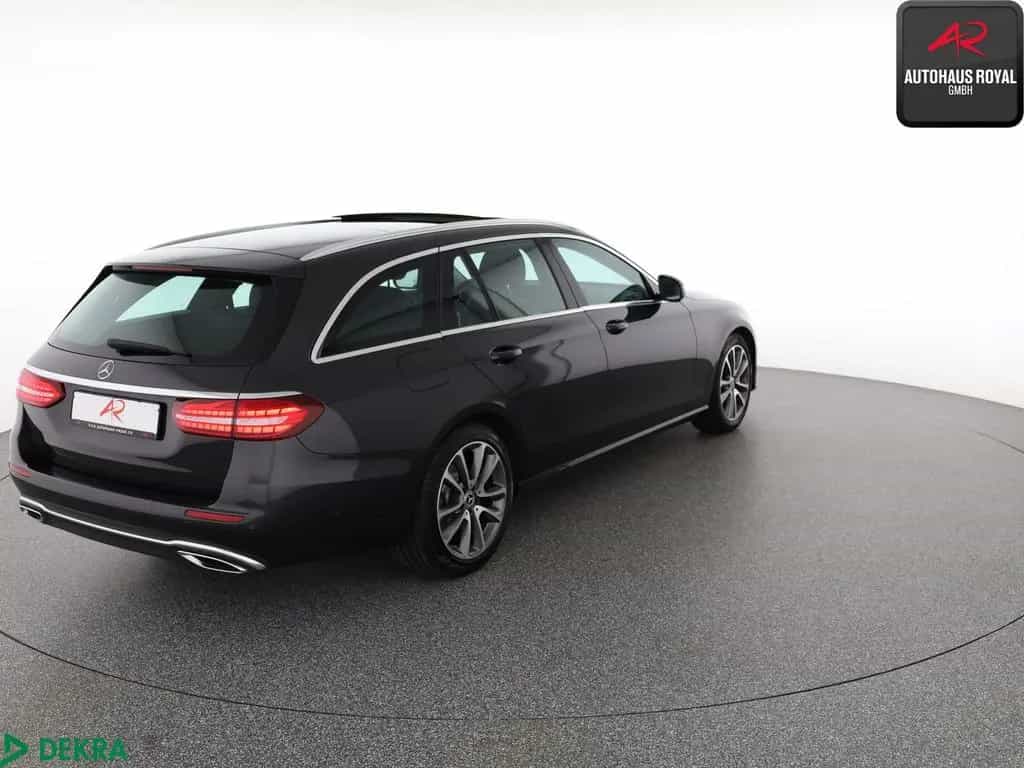Mercedes-Benz E-Class d T 4M AVANTGADRE STANDHEIZ,360GRAD,MEMORY 04/2022-photo-4