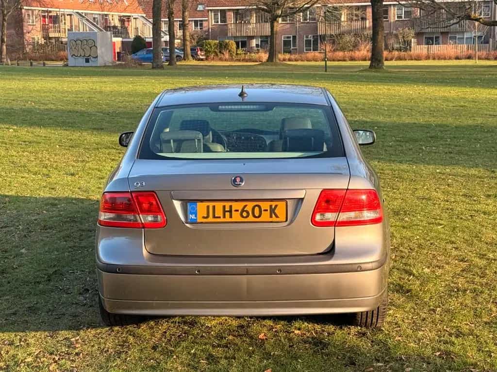 Saab 9-3 1.8t Arc Sport-Limousine Arc 1. Hand 106.172 03/2003-photo-3