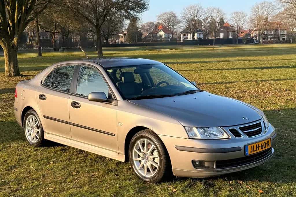 Saab 9-3 1.8t Arc Sport-Limousine Arc 1. Hand 106.172 03/2003-photo-5