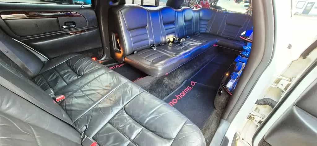 Lincoln Town Car Stretchlimousine 8,6 Meter lang V8 07/1999-photo-17