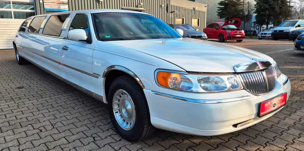 Lincoln Town Car Stretchlimousine 8,6 Meter lang V8 07/1999-photo-8