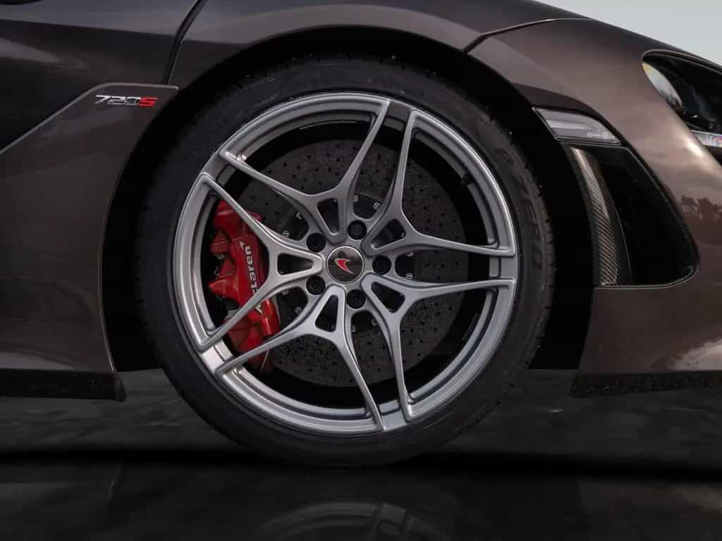 McLaren 720S Coupé | Full Carbon Exterior | Vehicle Lift 06/2017-photo-6