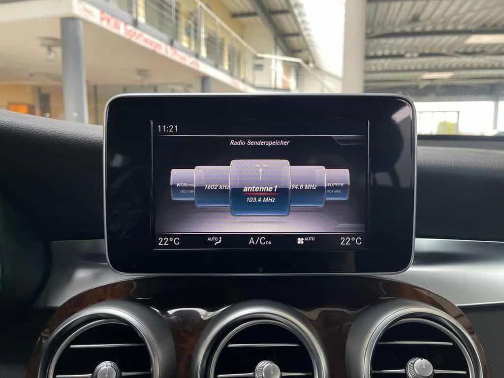 Mercedes-Benz GLC-Class 250 4Matic+Automatik+Navi+Klima+Alu+AHK+voll 08/2018-photo-12