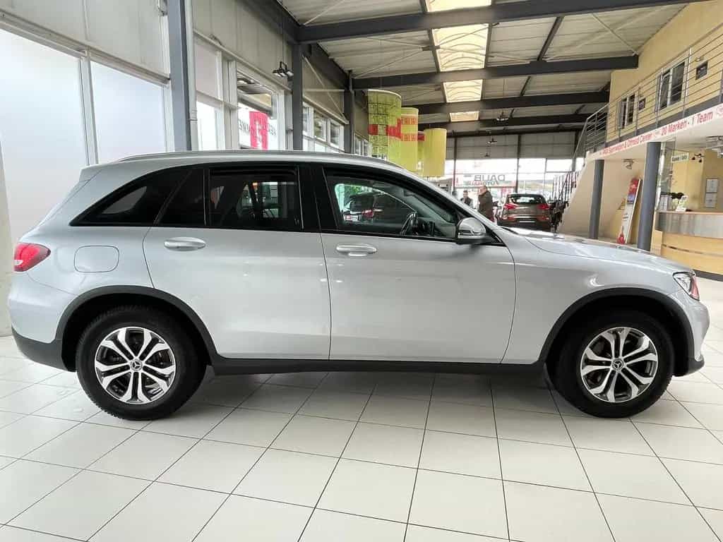 Mercedes-Benz GLC-Class 250 4Matic+Automatik+Navi+Klima+Alu+AHK+voll 08/2018-photo-6