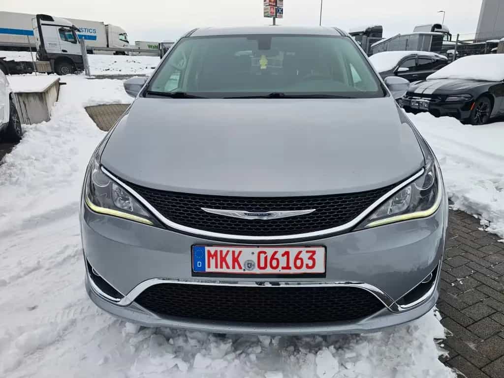 Chrysler Pacifica 3.6L V6 . TWA.PDC.Sitz.Heizung. 11/2019-photo-1