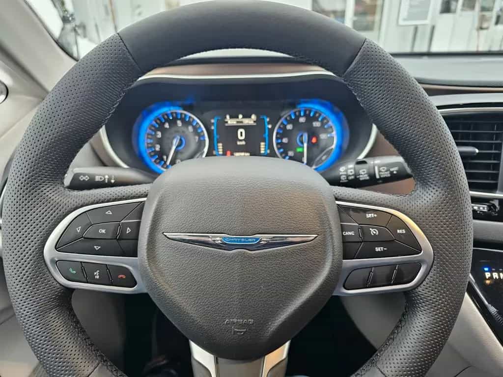 Chrysler Pacifica 3.6L V6 . TWA.PDC.Sitz.Heizung. 11/2019-photo-13