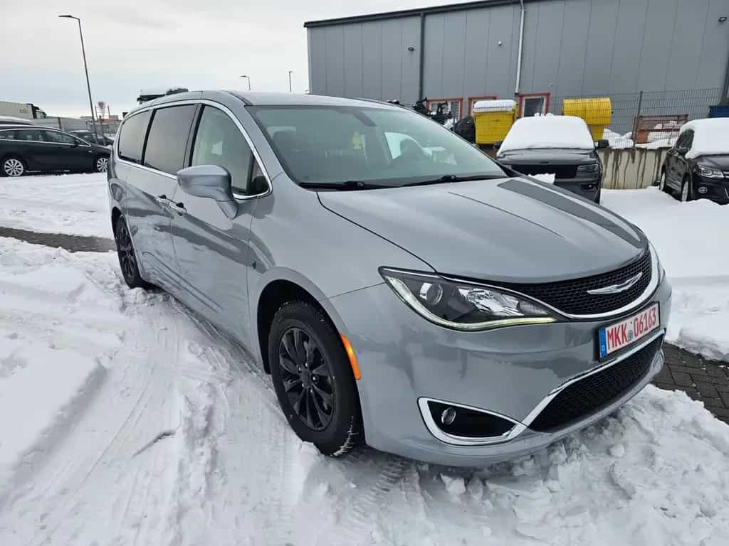 Chrysler Pacifica 3.6L V6 . TWA.PDC.Sitz.Heizung. 11/2019-photo-2