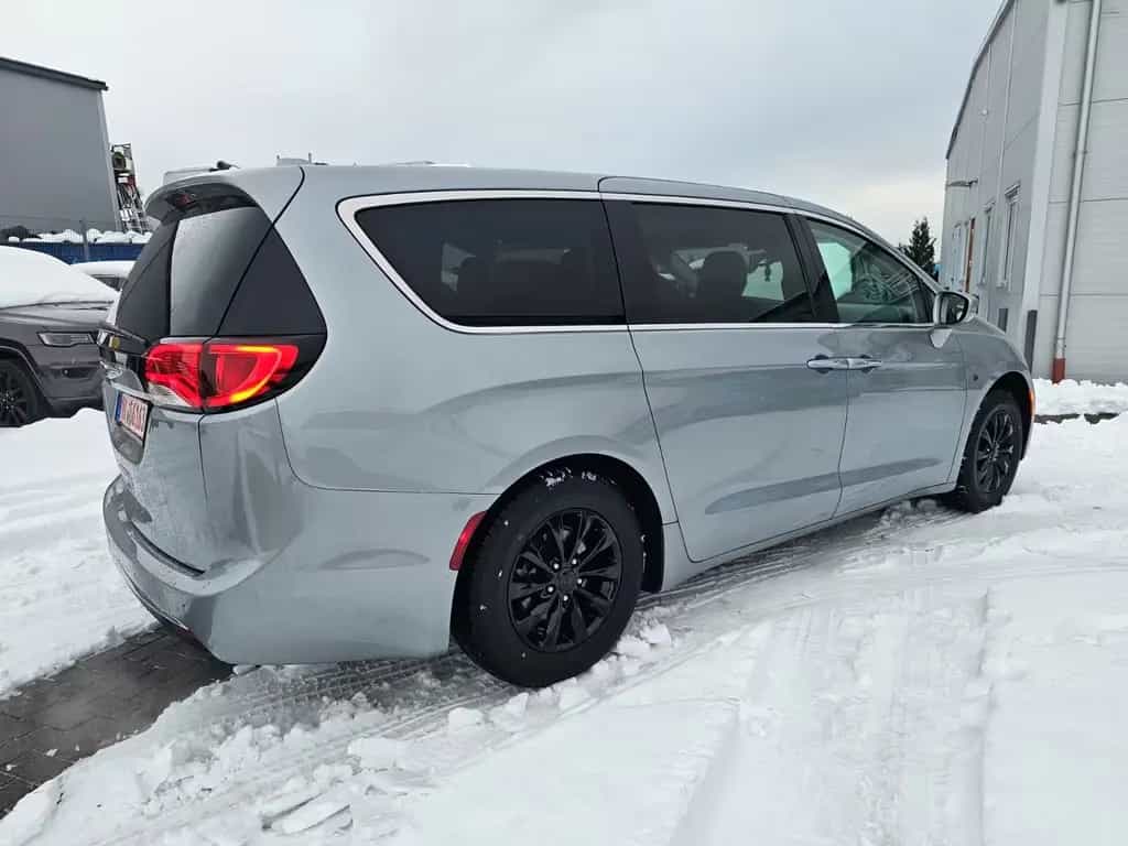 Chrysler Pacifica 3.6L V6 . TWA.PDC.Sitz.Heizung. 11/2019-photo-4