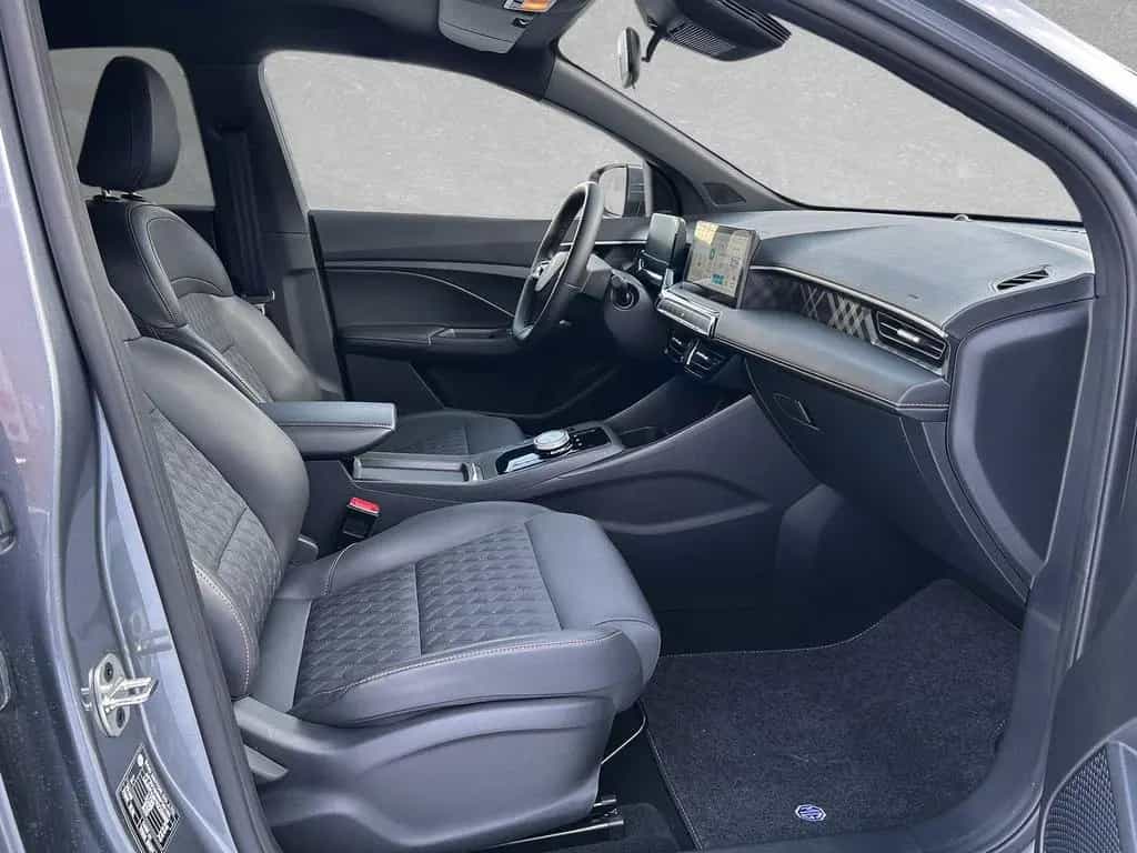 MG MG3 Hybrid+ Luxury / Navi / 360° Kamera 11/2024-photo-2