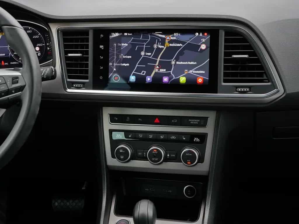 Seat Ateca Xperience 2.0 TDI LED*AHK*RFK*ACC*Navi 06/2025-photo-5