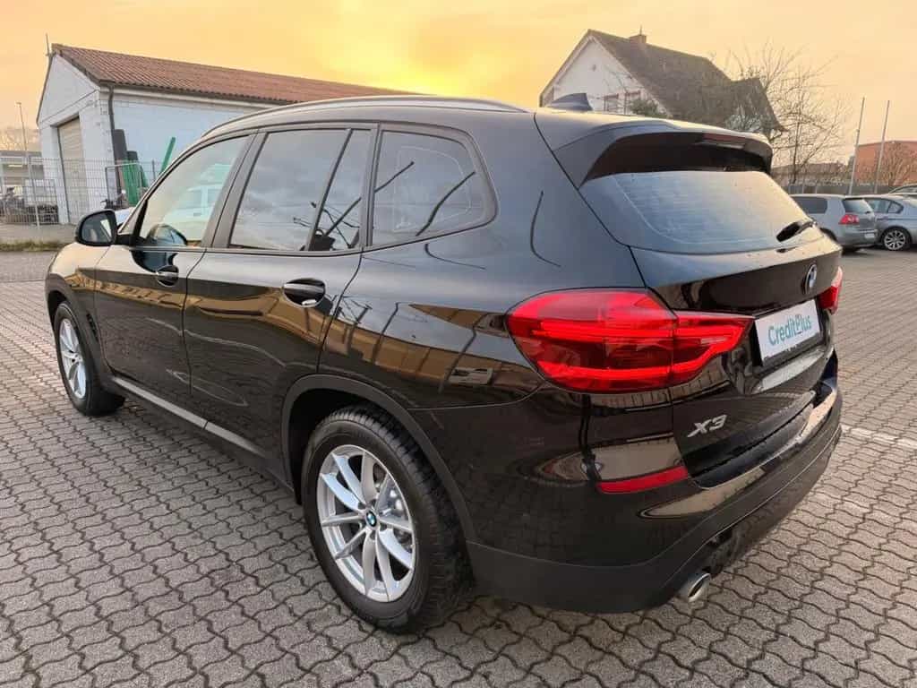 BMW X3 xDrive20d Luxury Line/LED/KAM/SHZ/NAV/PDC! 08/2021-photo-4