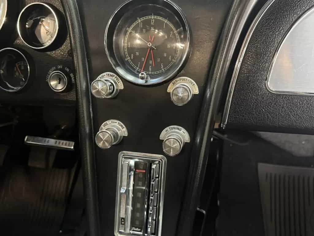 Corvette C2 Chevrolet Coupé / Matching Numbers / 350 PK / 07/1965-photo-29