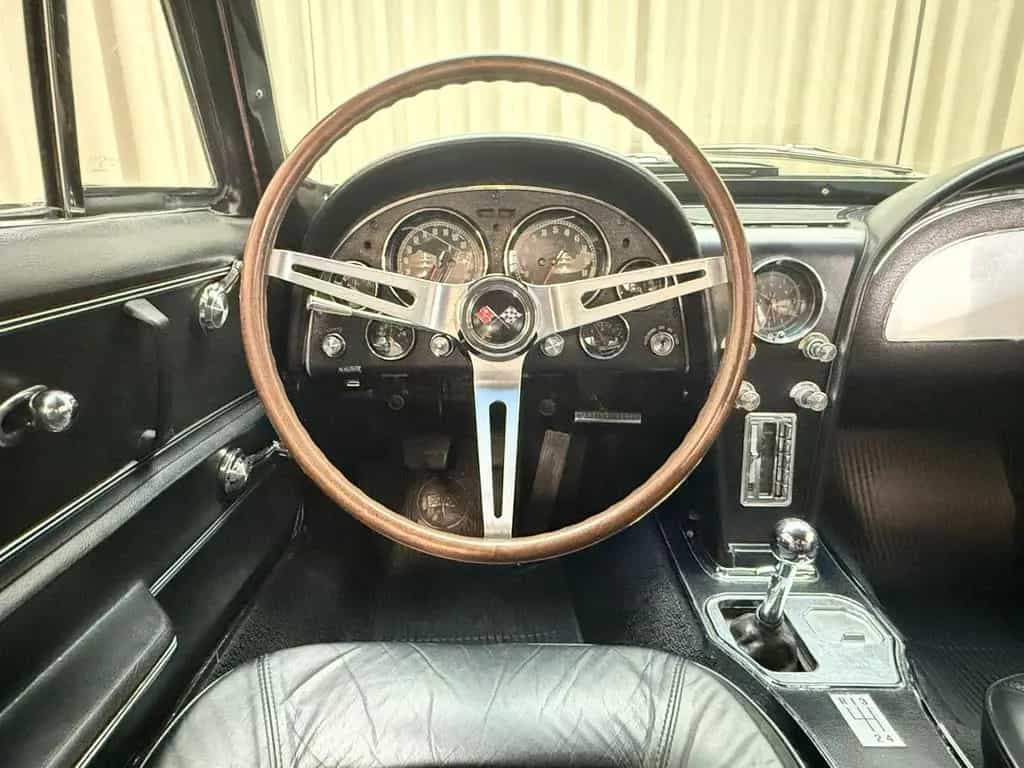 Corvette C2 Chevrolet Coupé / Matching Numbers / 350 PK / 07/1965-photo-38