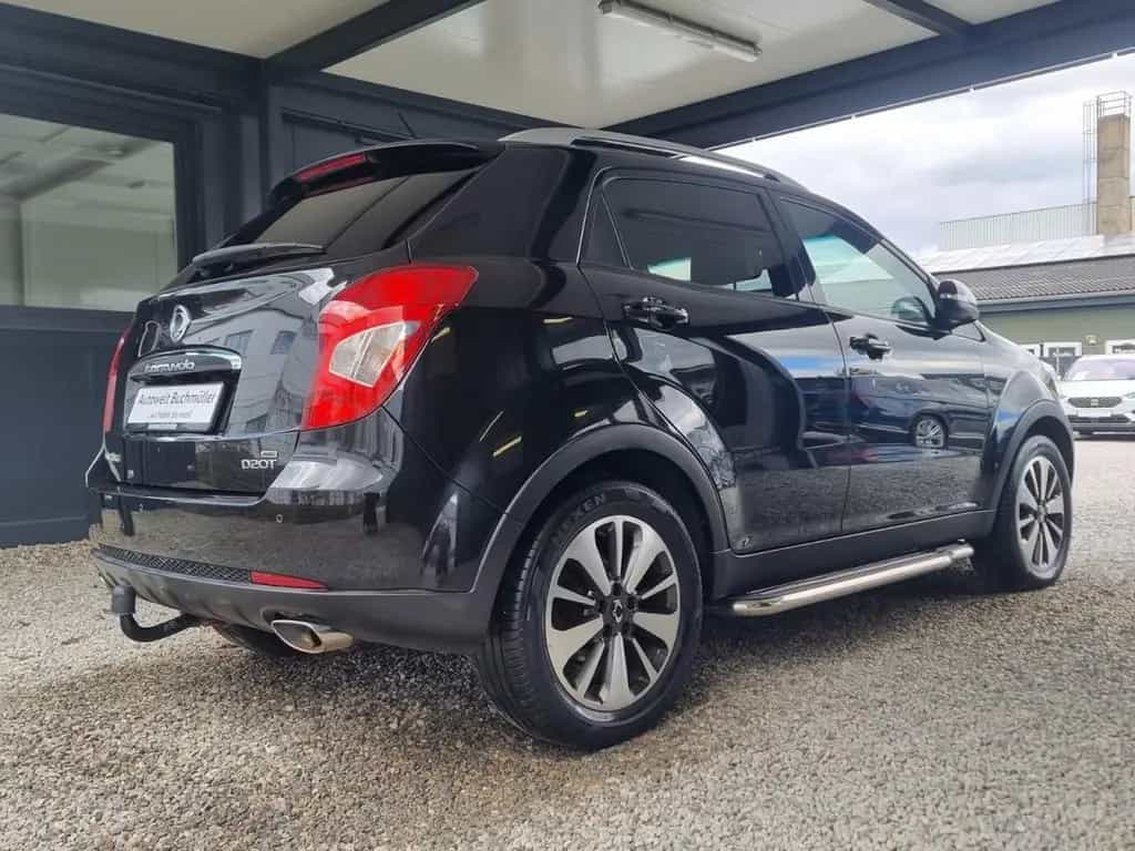 Ssangyong Korando 2.0,4x4,KLIMA,SHZ,LEDER,AHK,TÜV,MWST. 03/2015-photo-2