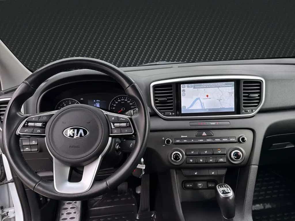 Kia Sportage Vision 2WD 8 Fachbereift TÜV neu 07/2021-photo-12