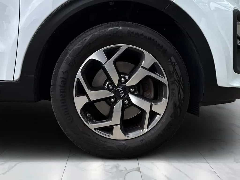 Kia Sportage Vision 2WD 8 Fachbereift TÜV neu 07/2021-photo-8