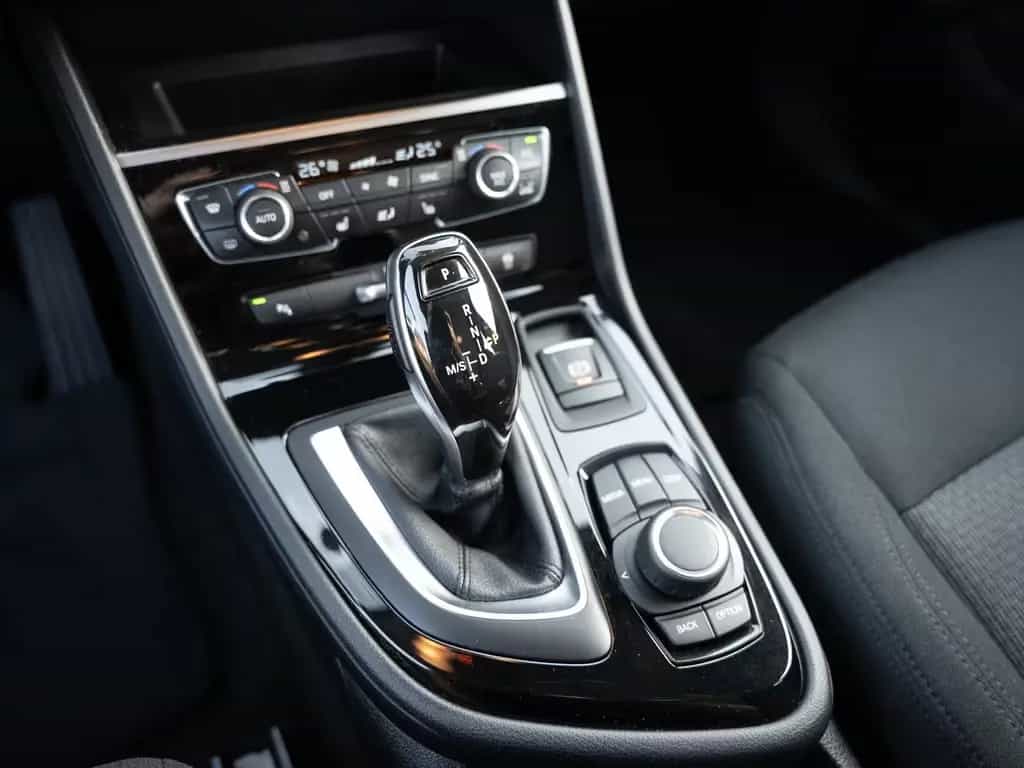 BMW 220 Active Tourer Advantage LED SHZ PDC KLIMA 08/2019-photo-15