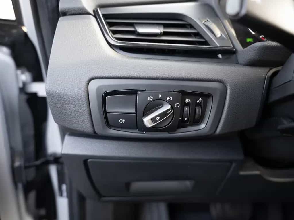 BMW 220 Active Tourer Advantage LED SHZ PDC KLIMA 08/2019-photo-19