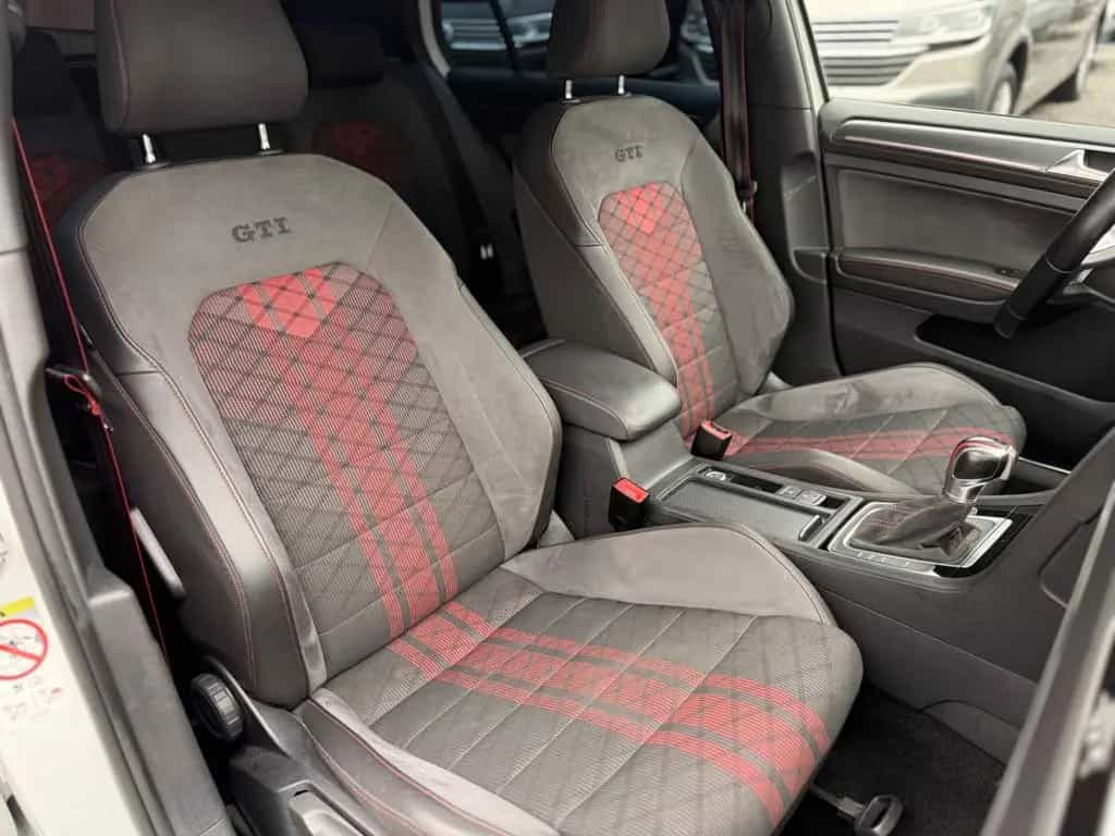 Volkswagen Golf VII Lim. GTI TCR/LEDER/ACC/NAVI/DYNAUDIO 12/2019-photo-9