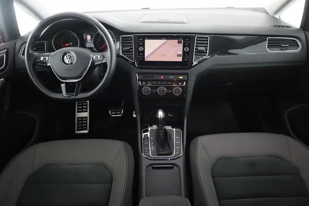 Volkswagen Golf VII Sportsvan 1.5 TSI DSG Highline LED ACC 02/2018-photo-8